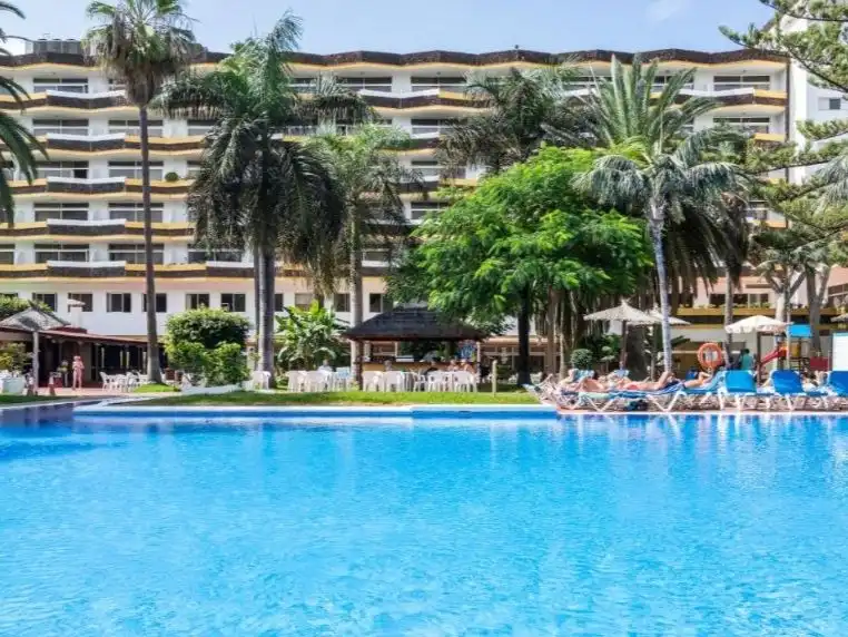 Schwimmbecken von Wohnungen zur Miete in Zona Botánico
