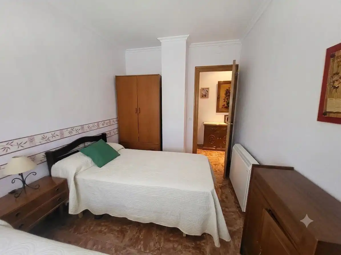 Bedroom of Houses for sale in Sisante  with Heating and Private garden