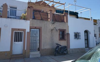 Vista exterior de Casa o xalet en venda en San Fernando