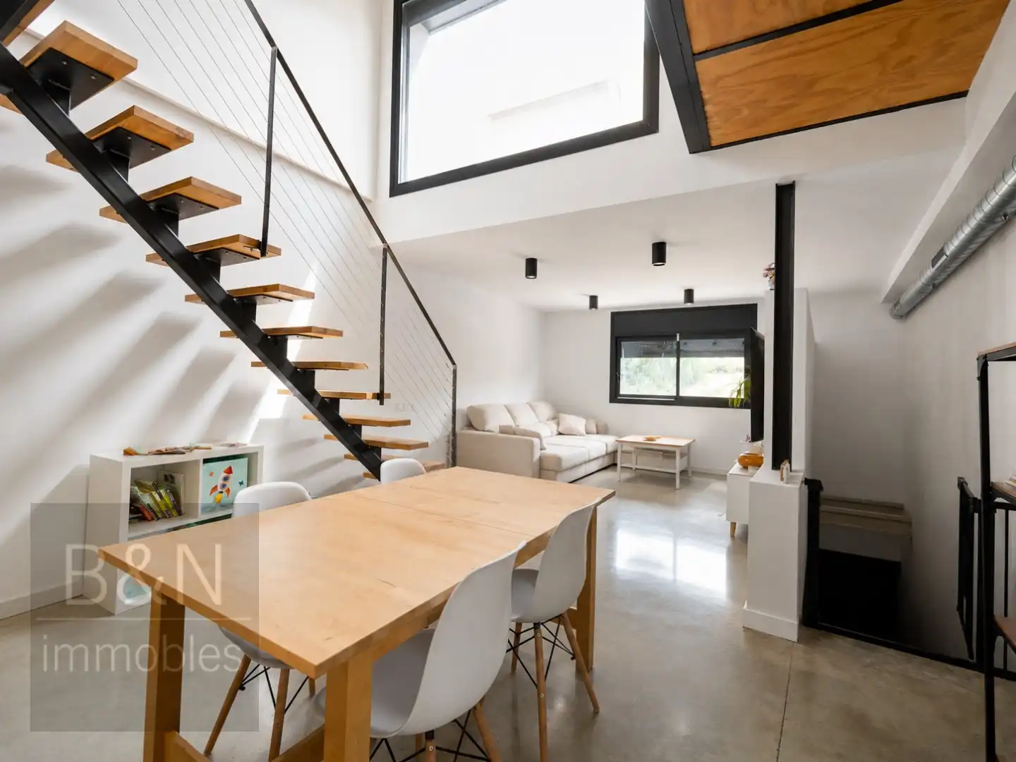 Sala de estar de Casa o chalet en venta en Terrassa con Aire acondicionado, Calefacción y Terraza