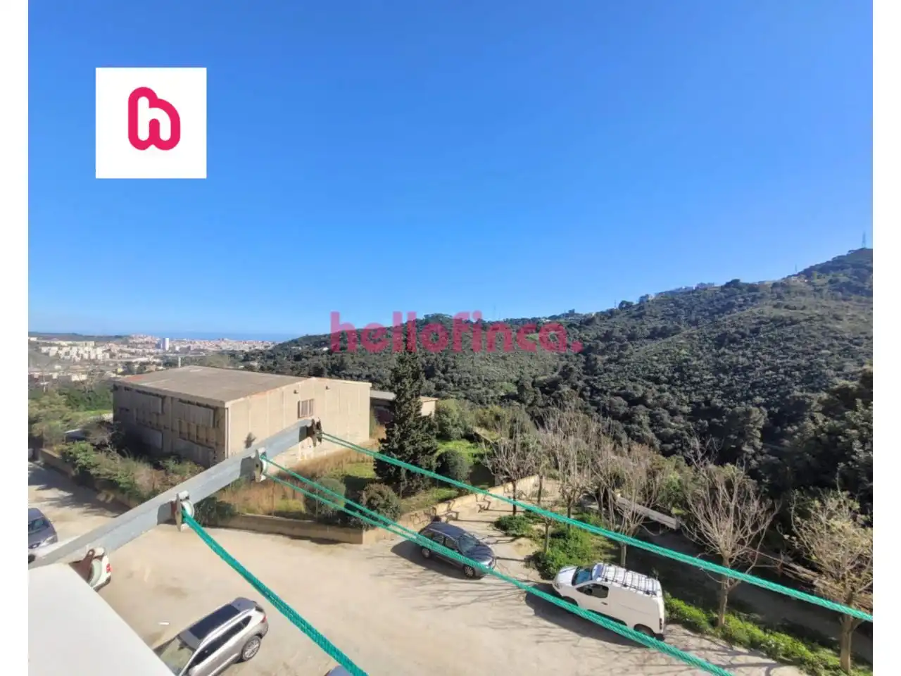 Vista exterior de Piso en venta en Nou Barris