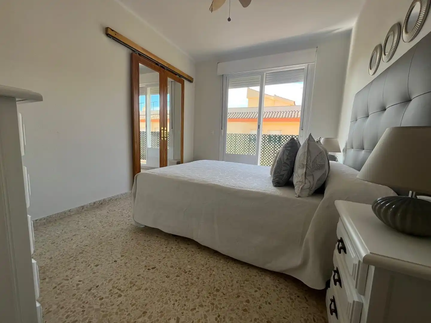 Habitación de Ático en venta en Chipiona con Aire acondicionado, Jardín privado y Terraza