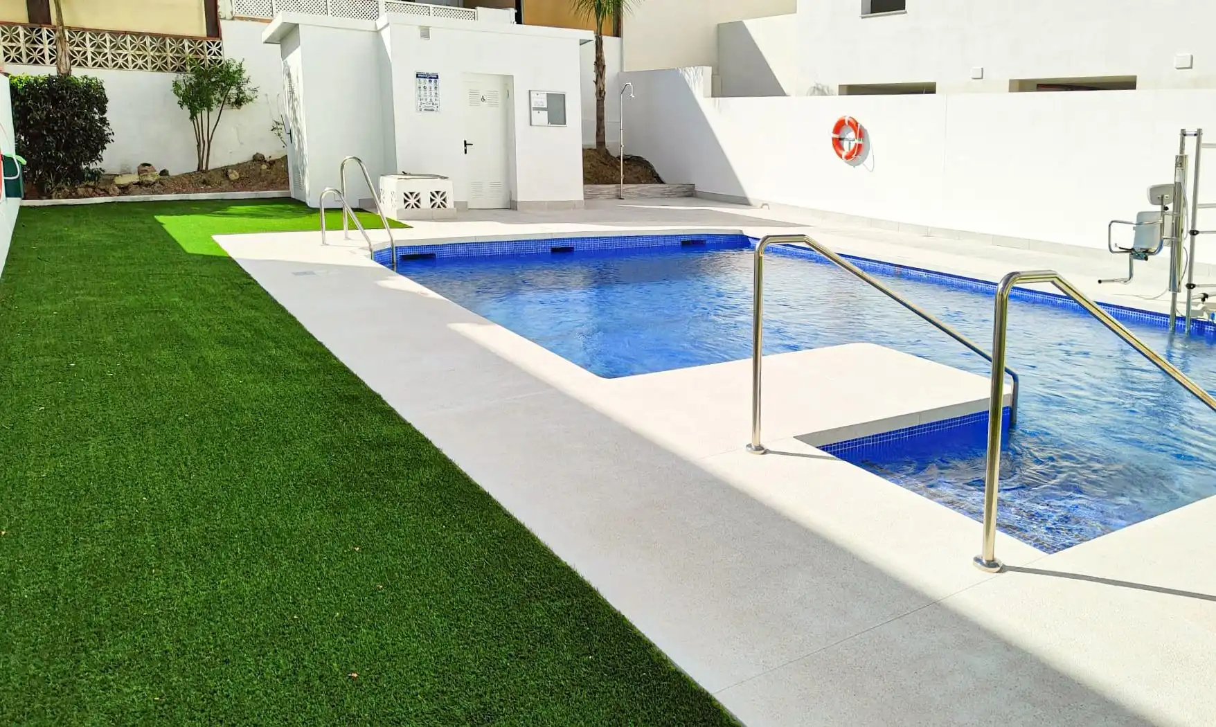 Piscina de Casa adosada en venda en Alhaurín de la Torre amb Aire condicionat, Calefacció i Traster