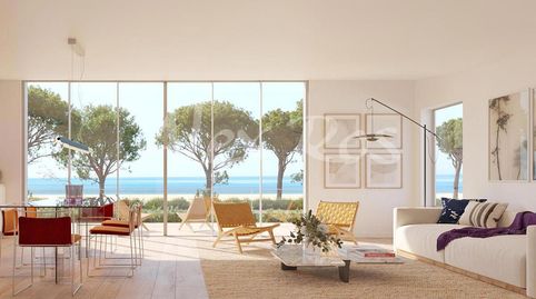 PLANTA BAJA EN PRIMERA LÍNEA DE MAR EN PASEO MARÍTIMO DE PLATJA DARO