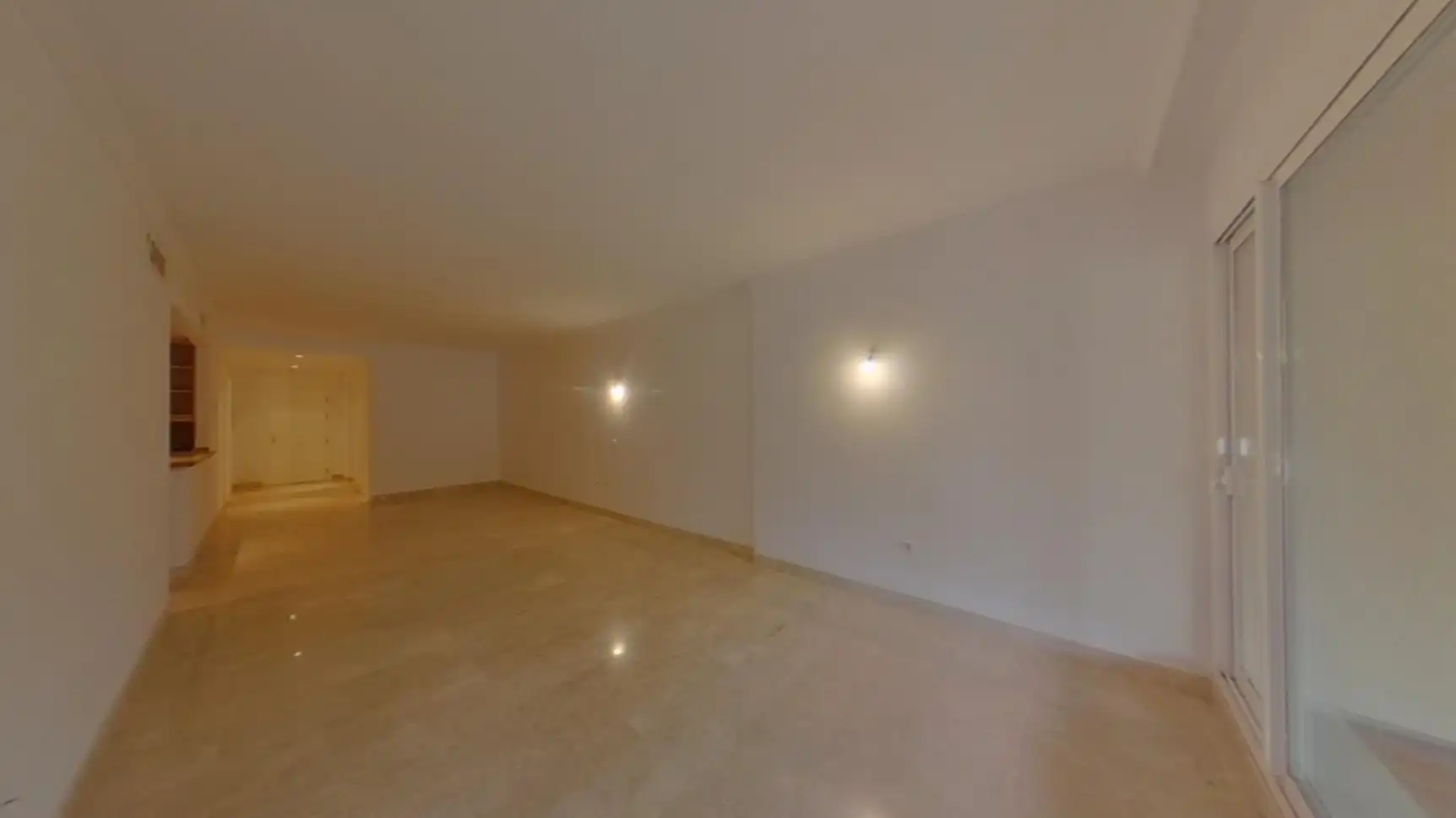 Flat for sale in Marbella  with Storage room and Swimming Pool