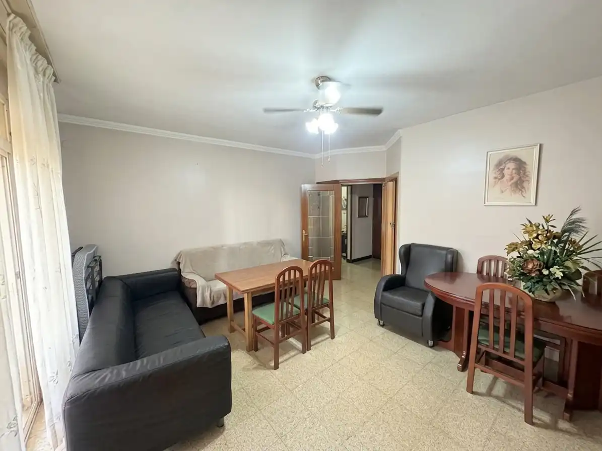Sala de estar de Piso en venta en Gavà con Terraza, Trastero y Balcón
