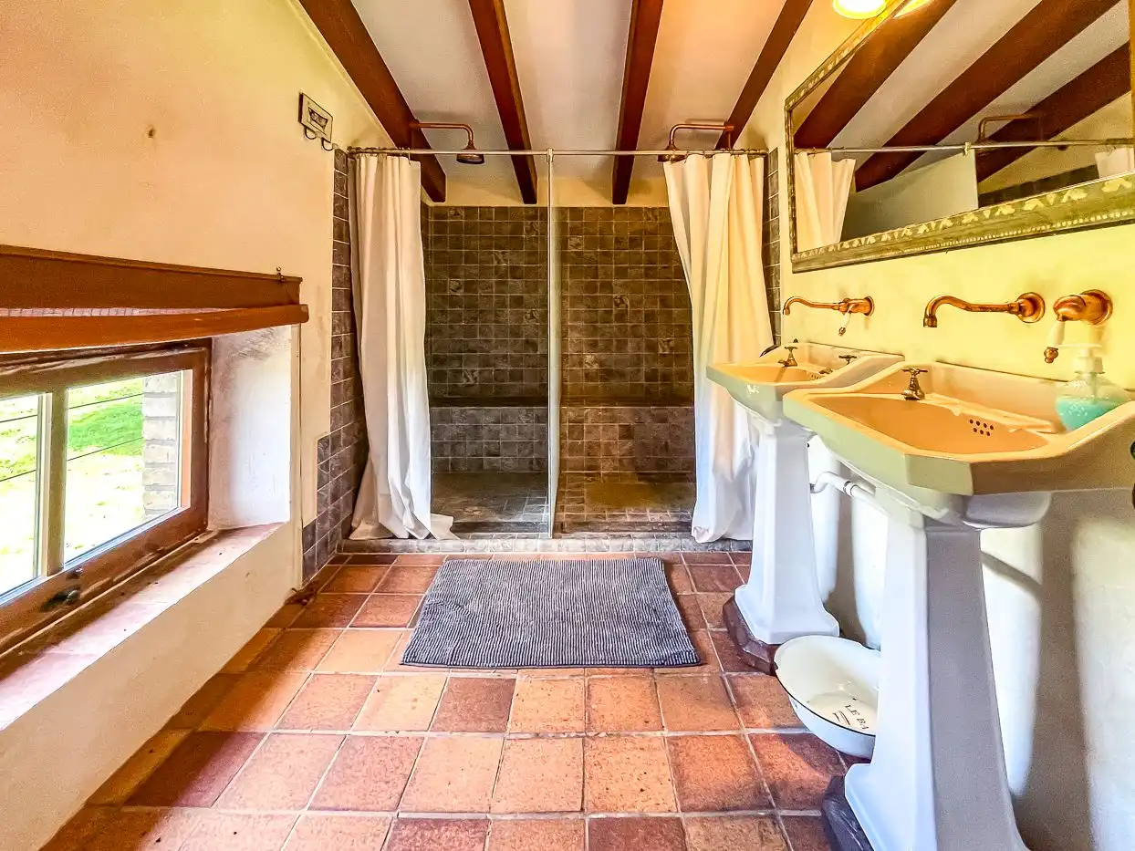 Baño de Finca rústica en venta en Rupit i Pruit con Jardín privado