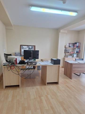 Local comercial en Alquiler en Buztintxuri