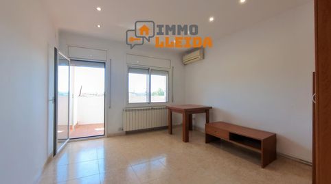 Foto 2 de Casa adosada en venta en La Portella, 27, Albesa, Lleida