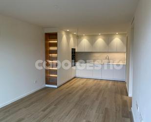 Kitchen of Flat to rent in Vic  with Terrace