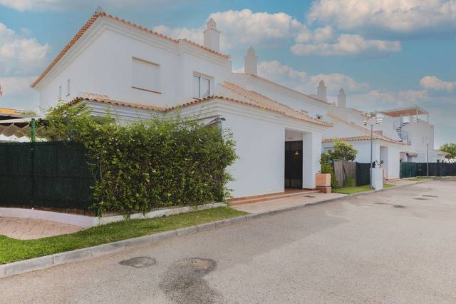 Piso en Venta en C/ La Chumbera en Las Salinas