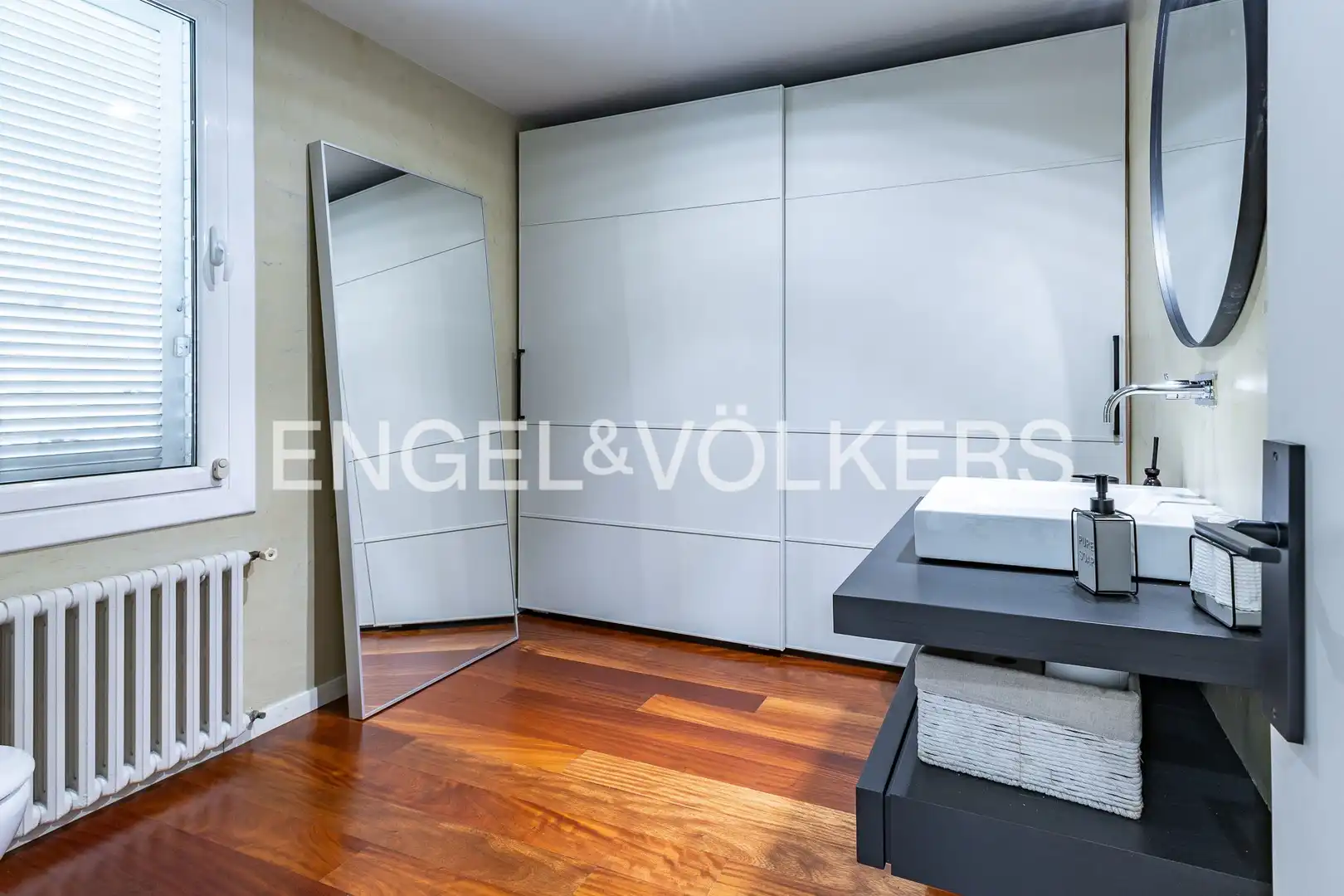 Habitación de Casa o chalet en venta en Canovelles con Aire acondicionado, Calefacción y Jardín privado