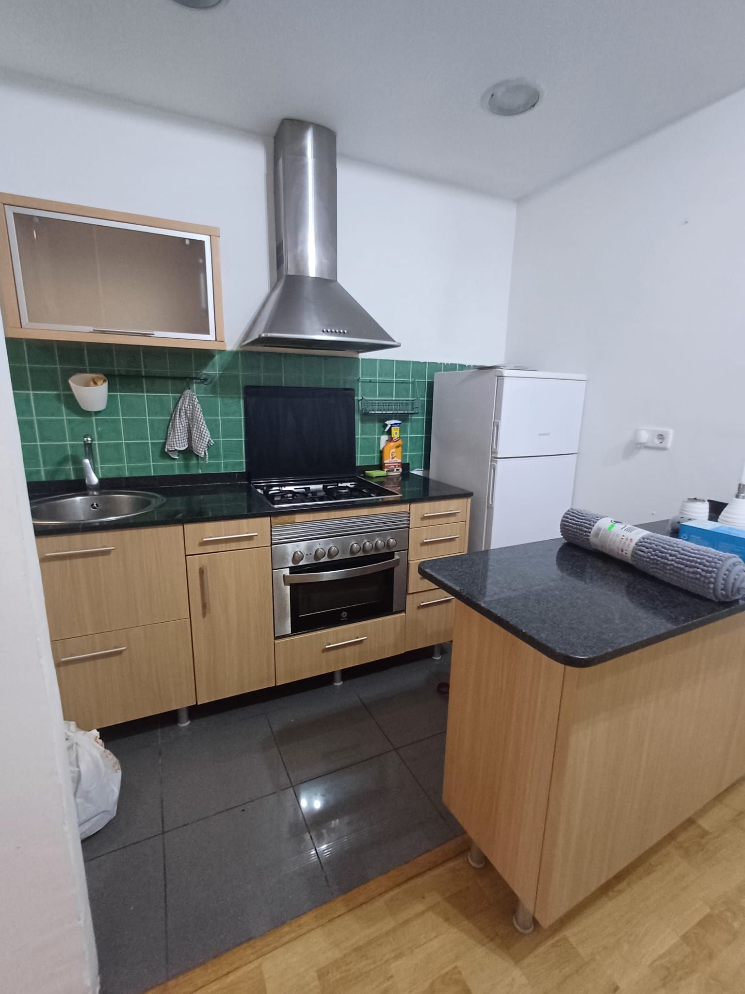 Cocina de Piso de alquiler en Badalona