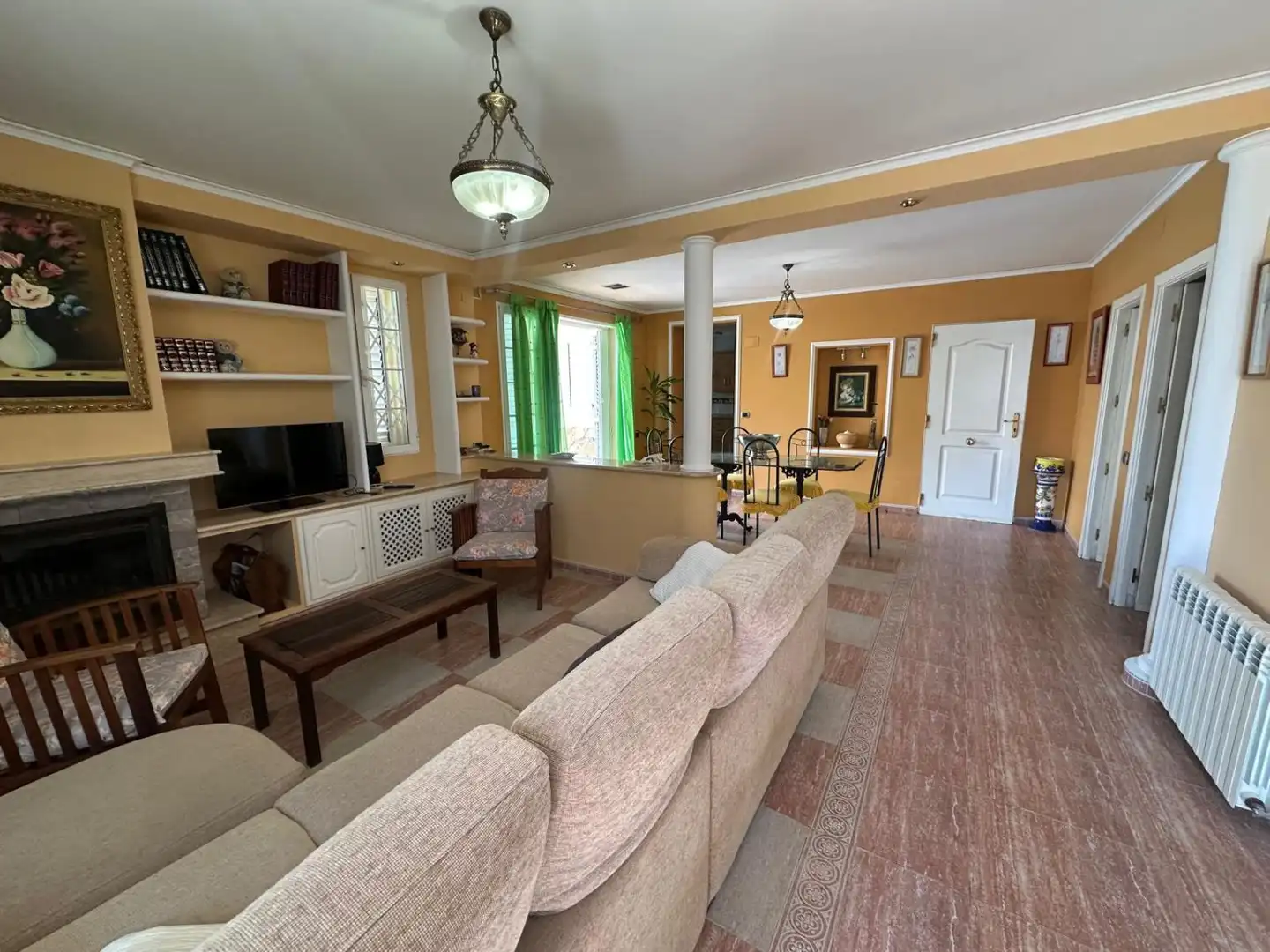 Sala d'estar de Casa adosada en venda en Castellón de la Plana / Castelló de la Plana amb Aire condicionat, Calefacció i Terrassa