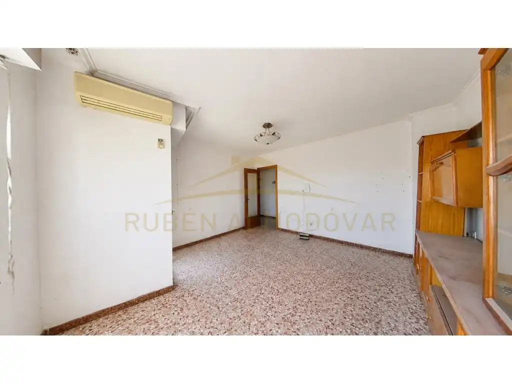 Wohnung mit Aufzug zum Verkauf in Calle Rey Don Felipe Ii 7, imagen 2