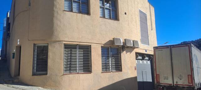 Nave industrial en Alquiler en Dosrius poble