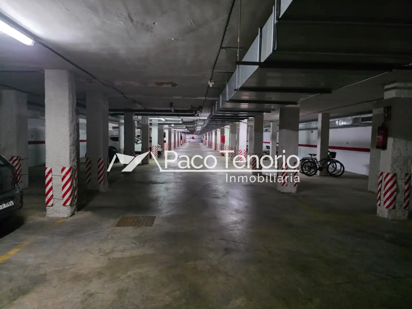 Parkplatz von Einfamilien-Reihenhaus zum Verkauf in Islantilla mit Terrasse, Möbliert und Waschmaschine