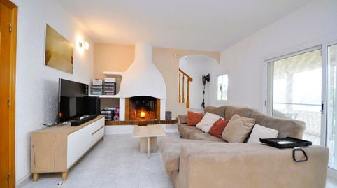 Chalet con piscina y amplio jardín cerca de la Playa de les Delícies, imatge 5