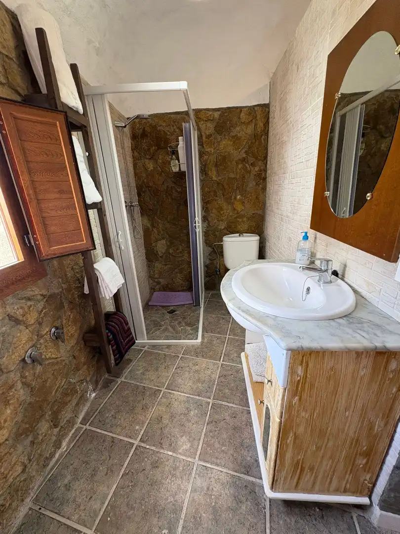 Bathroom of Country homes for rent in Cuevas del Campo  with Furnished and Pets allowed