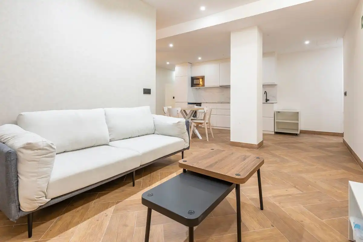 Wohnzimmer von Loft zum Verkauf in Madrid mit Klimaanlage, Heizung und Möbliert