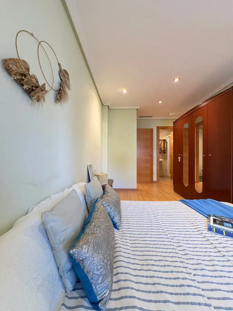 Habitación de Apartamento en venta en Arnedo con Calefacción, Parquet y Trastero