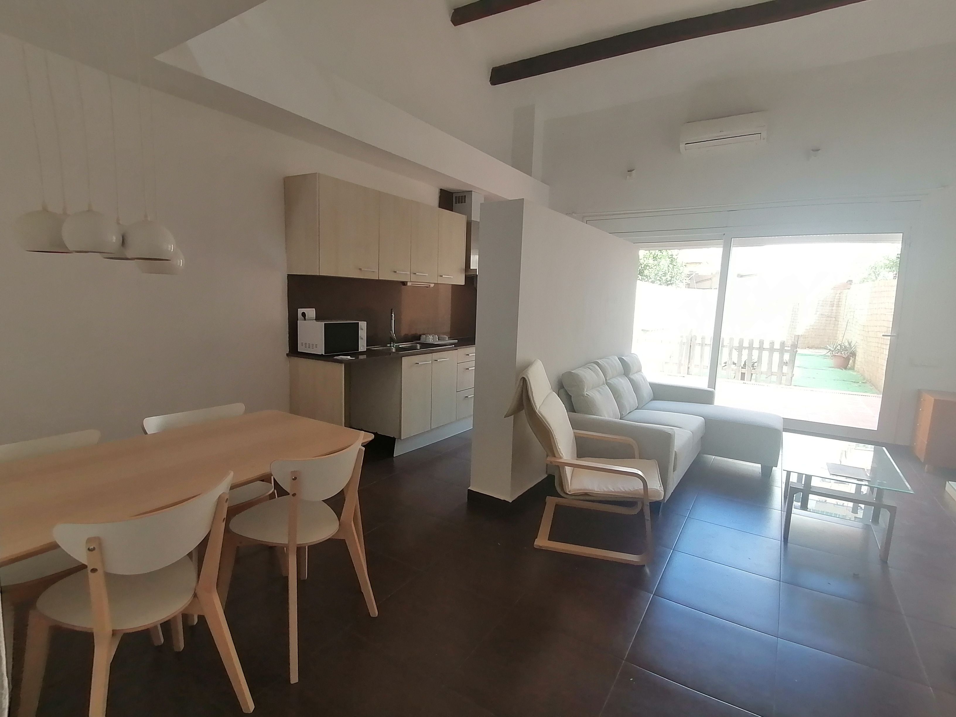 Single-family semi-detached to rent in Rambla de Sant Joan, Sant Crist