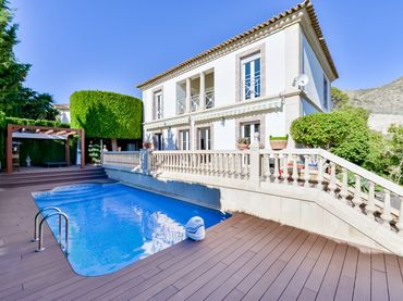 Villa mit Balkon zum Verkauf in Golf Bahía