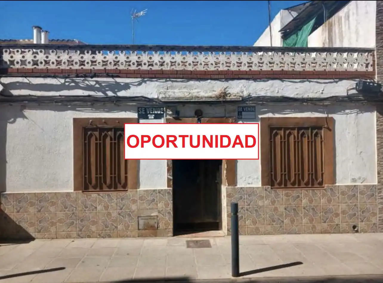 Vista exterior de Casa o xalet en venda en Ciudad Real