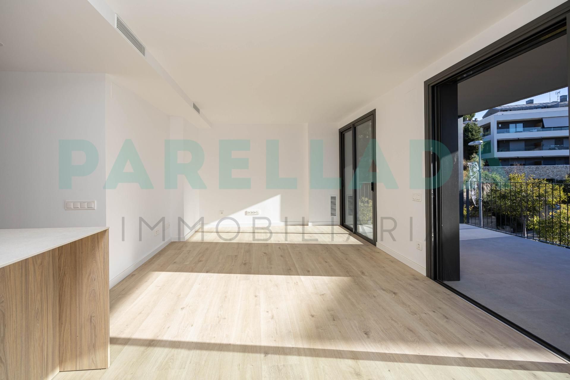 Dormitori de Dúplex en venda en Tiana amb Aire condicionat, Parquet i Terrassa