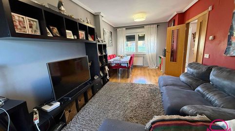 Foto 5 de Casa adosada en venta en Onzonilla, León