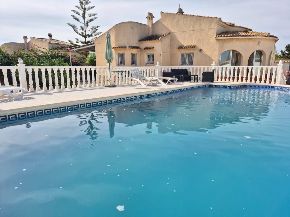 Piscina de Casa o chalet en venta en Catral con Calefacción, Terraza y Piscina