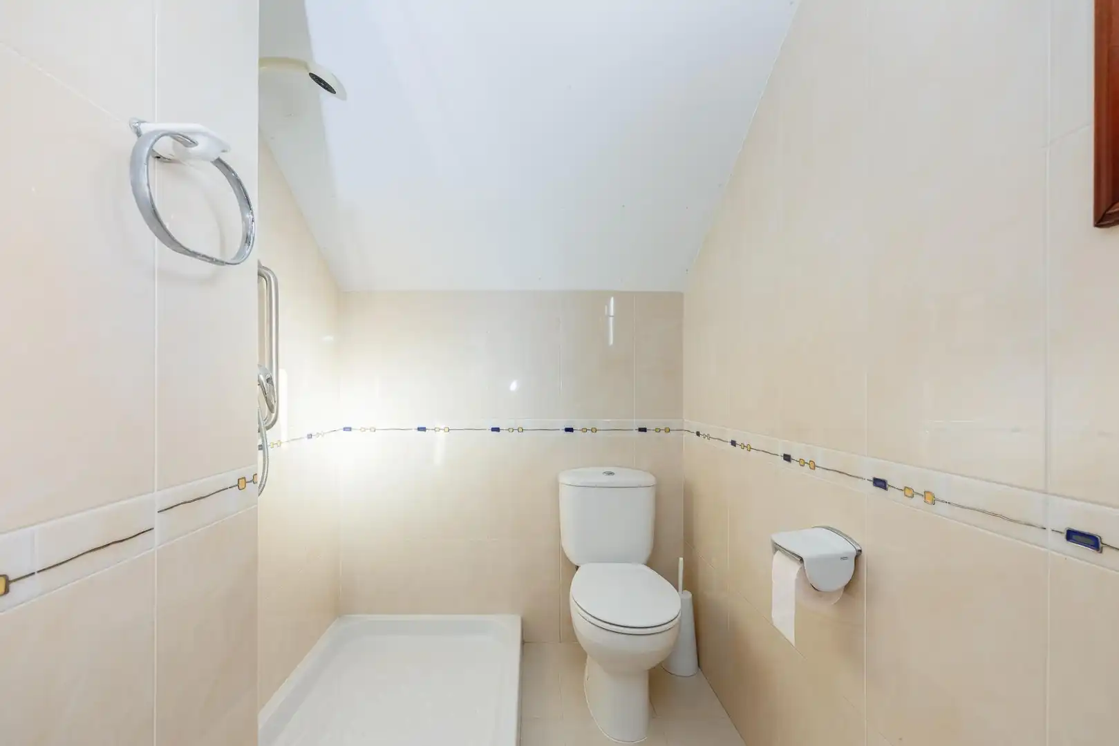 Badezimmer von Haus oder Chalet zum Verkauf in Moaña mit Heizung, Abstellraum und Balkon