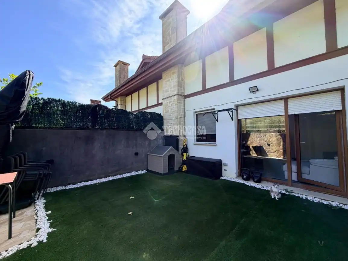 Terraza de Casa adosada en venta en Guriezo con Calefacción, Jardín privado y Balcón
