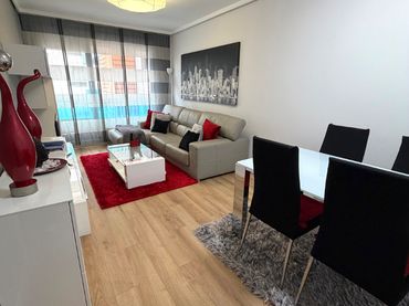 Piso con balcón en venta en Lutxana - Llano