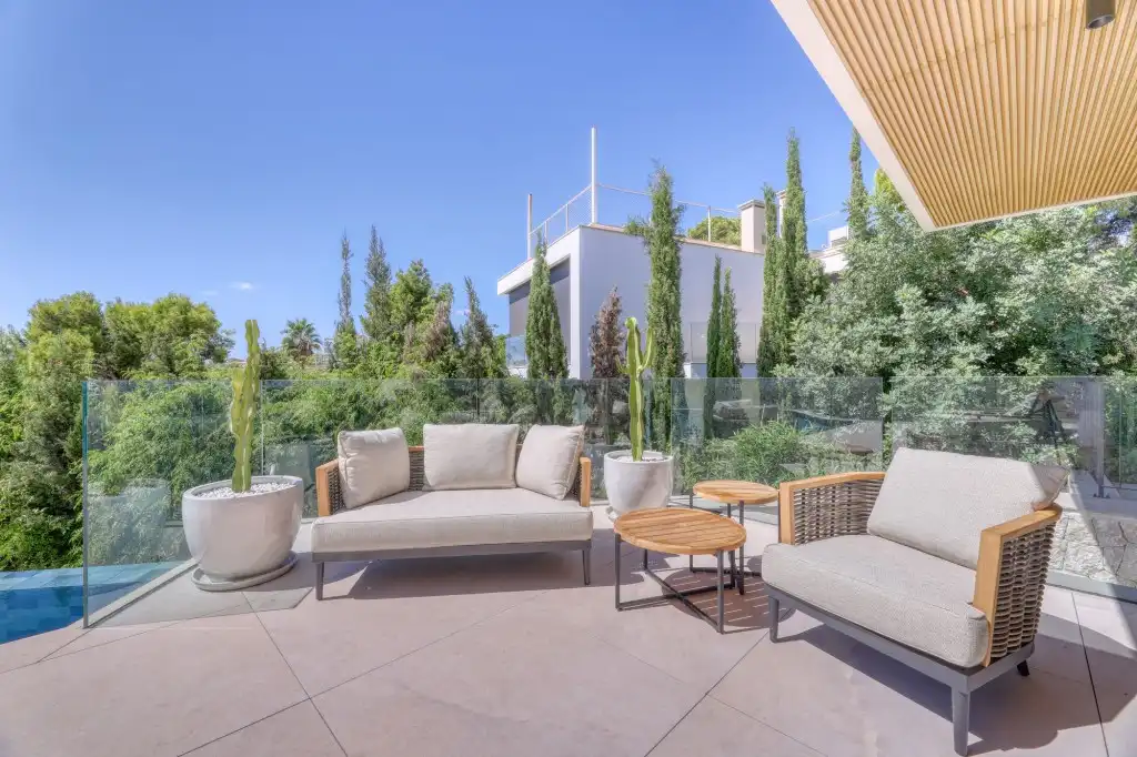 Terrace of Houses for sale in Calvià  with Air Conditioner, Private garden and Parquet flooring
