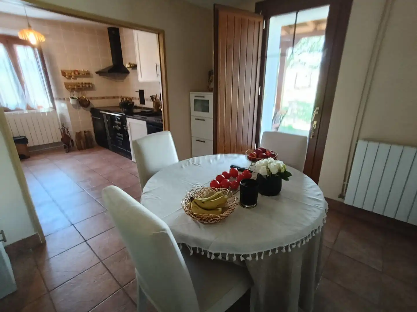 Cuina de Casa o xalet en venda en Las Rozas de Valdearroyo  amb Calefacció i Jardí privat