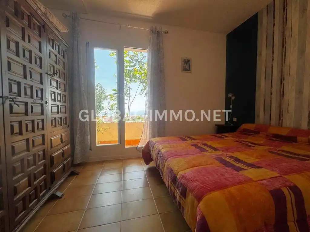 Schlafzimmer von Haus oder Chalet zum Verkauf in Roses mit Privatgarten, Terrasse und Schwimmbad