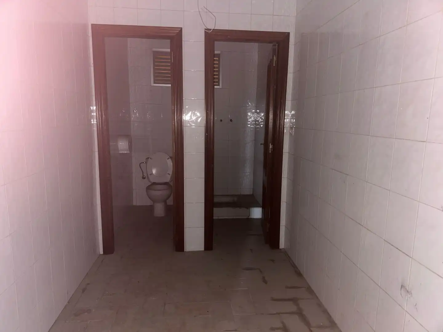 Baño de Nave industrial en venta en Cabanes