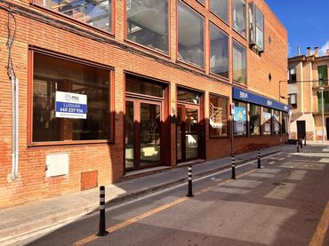 Business premises to rent in Centre
