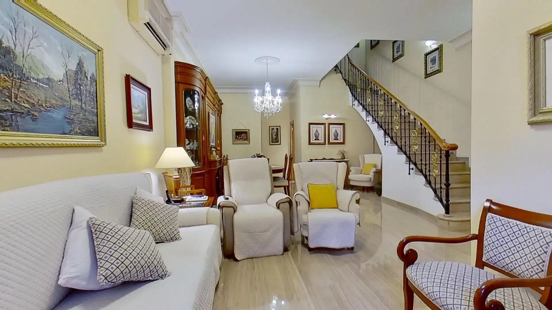 Sala d'estar de Casa adosada en venda en Alboraya