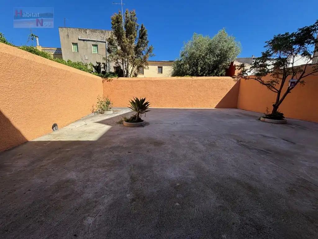 Vista exterior de Casa o chalet en venta en Sant Jaume dels Domenys con Aire acondicionado, Horno y Lavadora