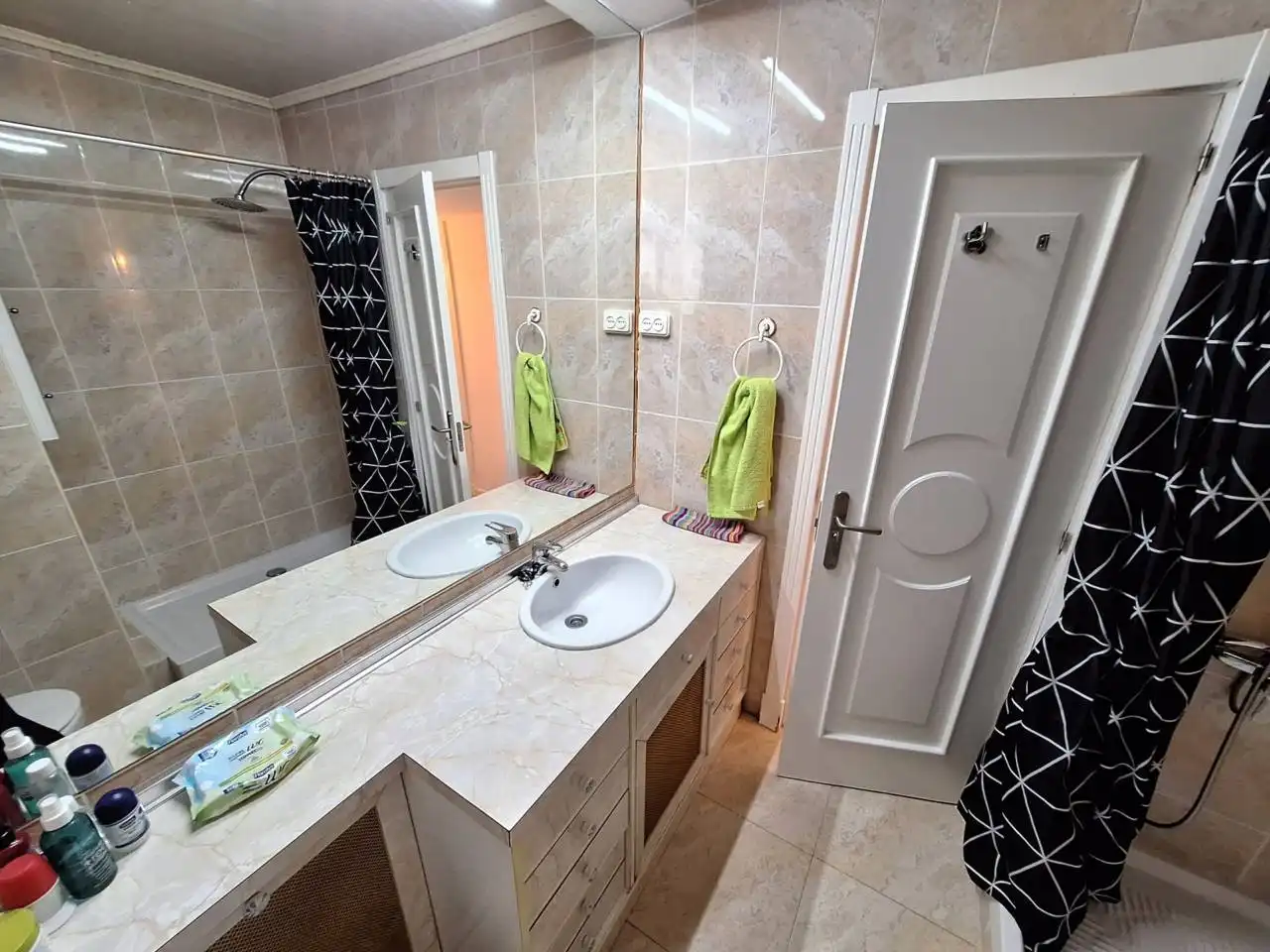 Badezimmer von Wohnung zur Miete in Leganés mit Klimaanlage, Heizung und Terrasse