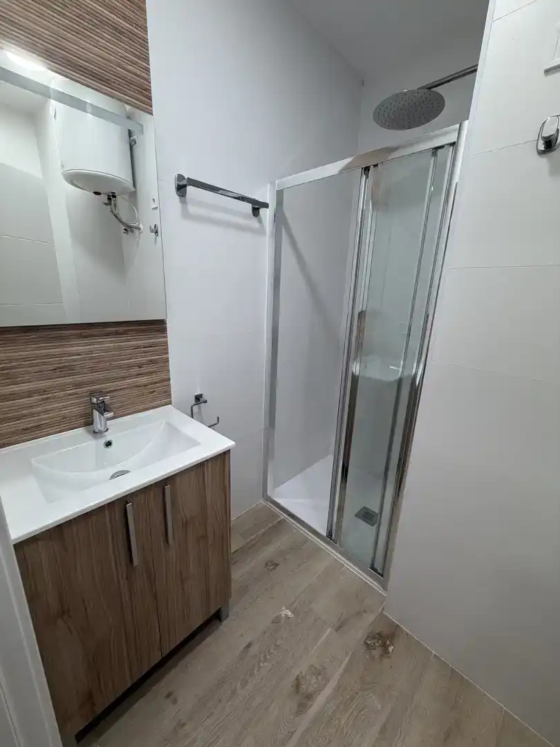 Bany de Estudi per a compartir en Murcia amb Aire condicionat, Parquet i Piscina