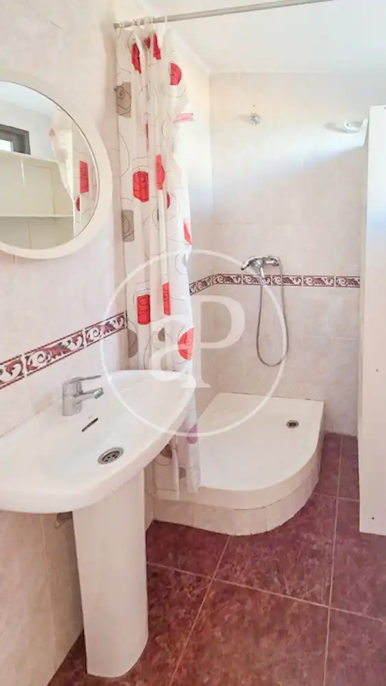 Baño de Ático en venta en Picassent con Aire acondicionado, Calefacción y Jardín privado