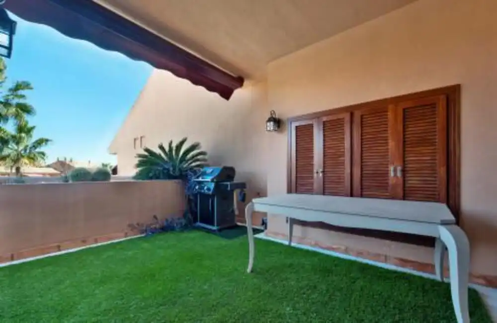 Terrasse von Dachboden zur Miete in Rïo Real - Los Monteros