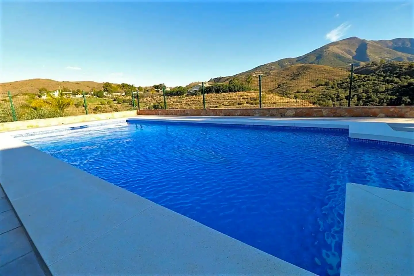Piscina de Casa o chalet de alquiler en Mijas con Aire acondicionado, Jardín privado y Terraza