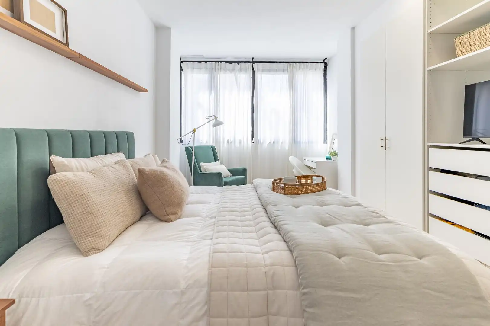 Bedroom of Flat for rent in Valencia  with Air Conditioner, Heating and Storage room