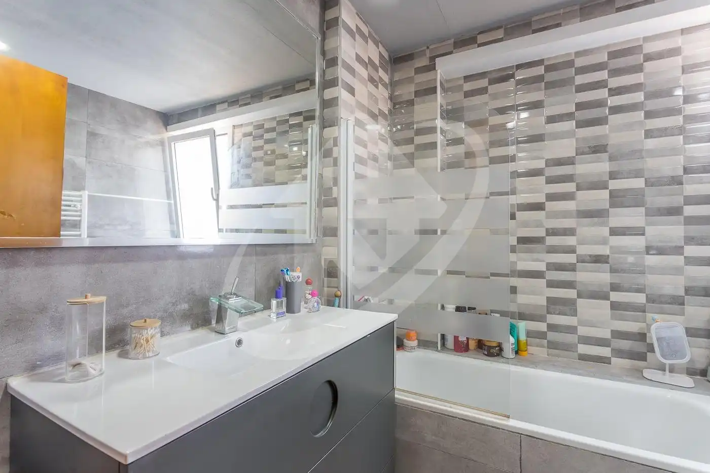 Bany de Casa o xalet en venda en Sabadell amb Calefacció, Terrassa i Balcó