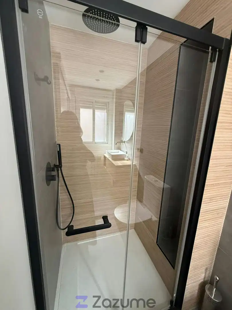 Bathroom of Attic for rent in Madrid  with Heating, Parquet flooring and Terrace