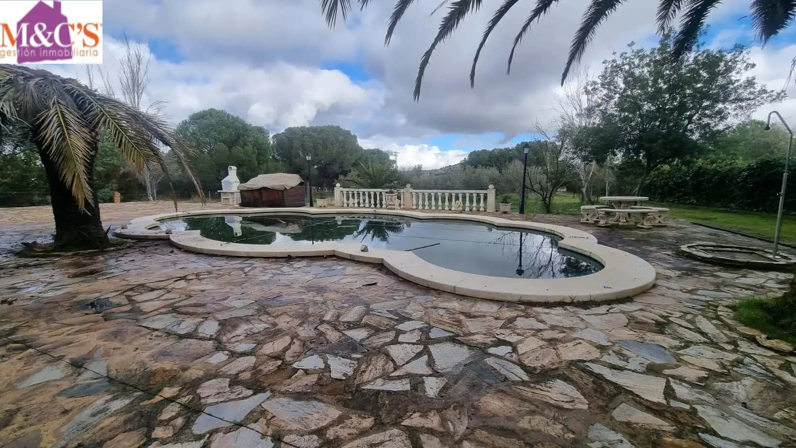Piscina de Casa o xalet en venda en Cabezarrubias del Puerto amb Aire condicionat, Calefacció i Jardí privat